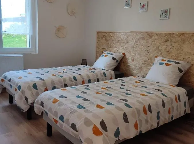 Les Tongs Des Pres, Au Coeur Du Parc Normandie Maine Livaie